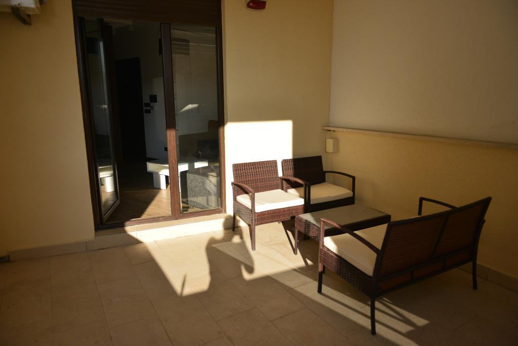 Studio Apartment Picasso Belgrado Buitenkant foto