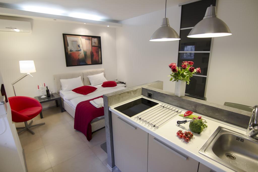 Studio Apartment Picasso Belgrado Buitenkant foto