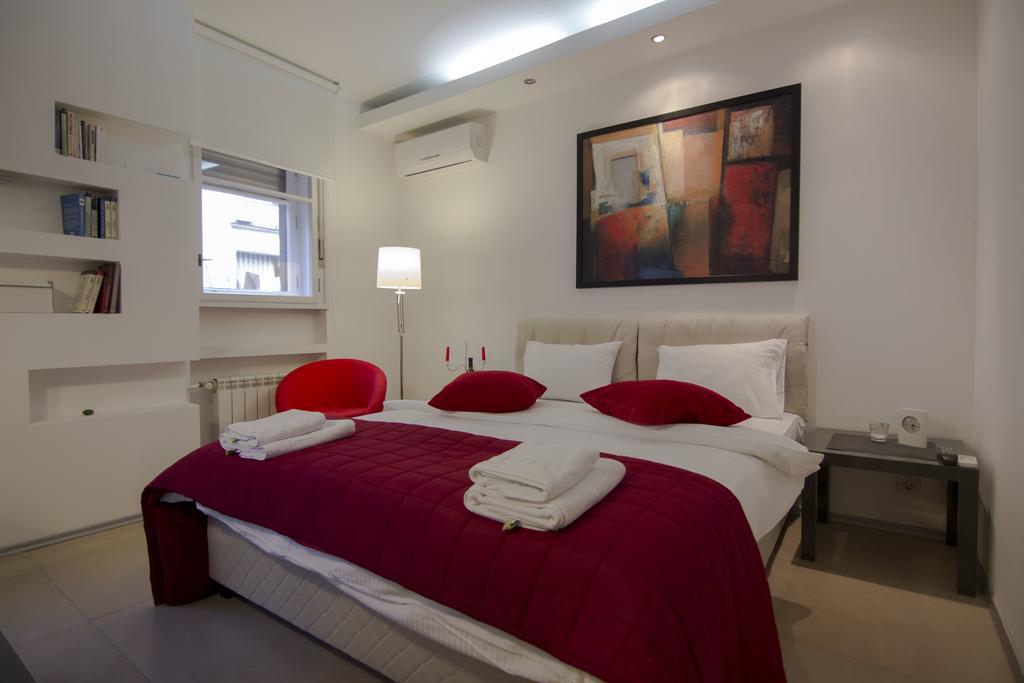 Studio Apartment Picasso Belgrado Buitenkant foto